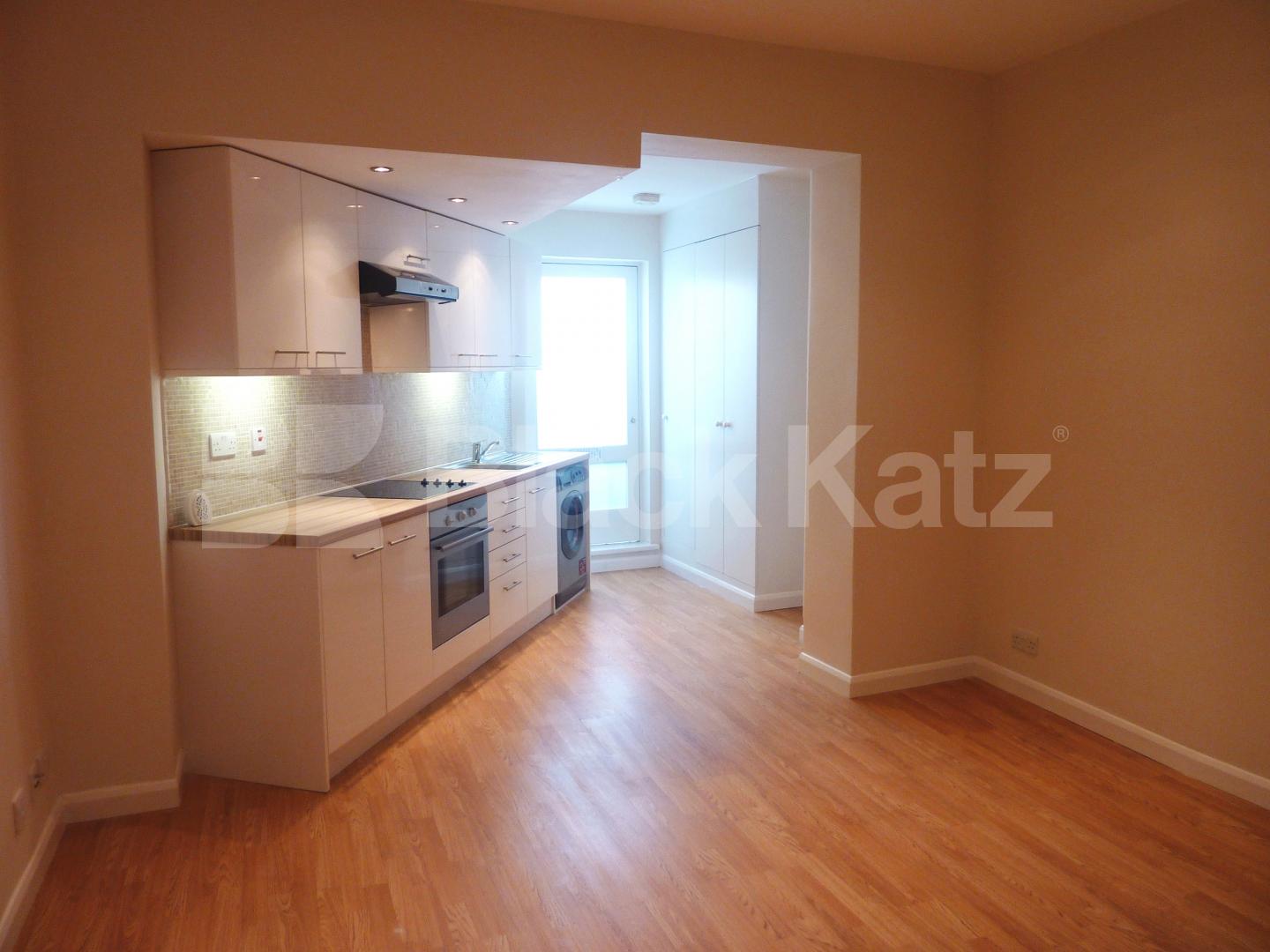 			New Instruction, 2 Bedroom, 1 bath, 1 reception Flat			 Grays Inn Road, Kings Cross